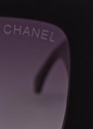 Очки в стиле chanel женские солнцезащитные серо фиолетовый градиент в черной глянцевой оправе9 фото