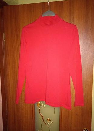 Приятная водолазка