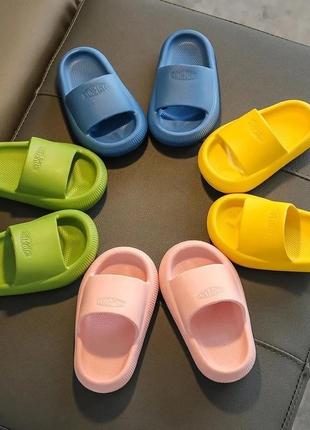 Стильные тапки