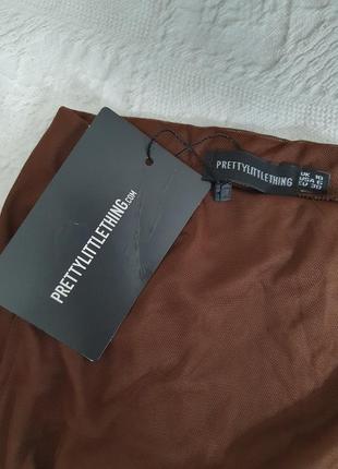 Шоколадная мини юбка, покрытая тонкой сеточкой4 фото