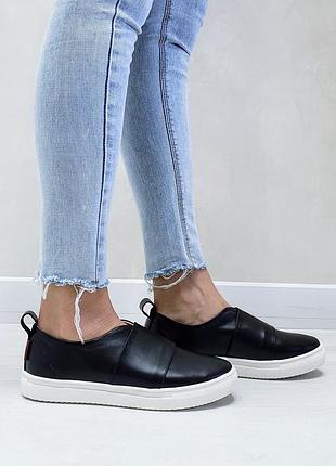 Сліпони з натуральної шкіри чорні