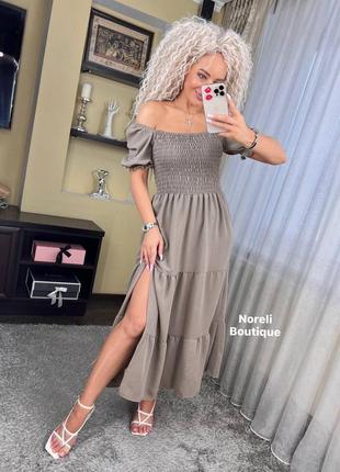 Шикарное длинное платье с пышной юбкой расклешенное зелёное бежевое белое чёрное с декольте с открытыми плечами вечернее на выход повседневное