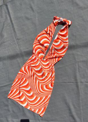 Новое очень красивое мини платье открытая спинка платья