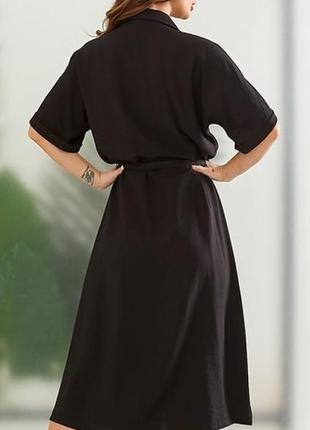 Платье женское миди льняное жатка на пуговицах с коротким рукавом стильное однотонное черное4 фото