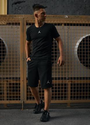 Комплект jordan футболка черная + шорты