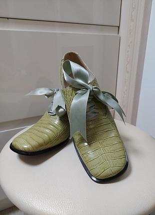 Туфлі фірми basconi