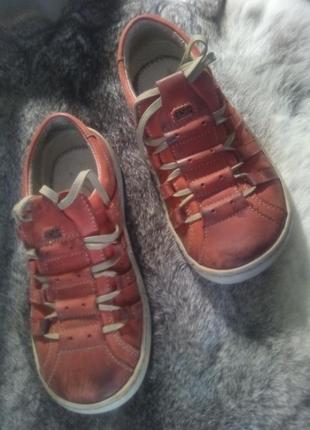 Кожаные красные кроссовки, lesta, польша3 фото