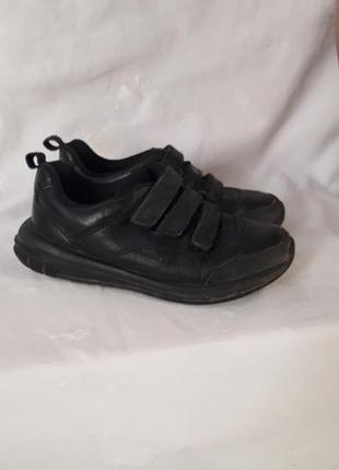 Кроссовки кожаные