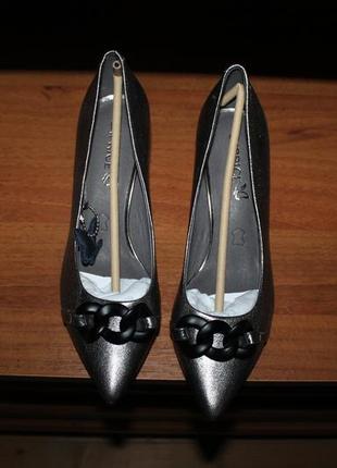 40 caprice шкіряні туфлі від німецького бренду