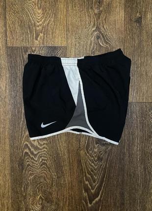 Классные спортивные шорты nike оригинал4 фото