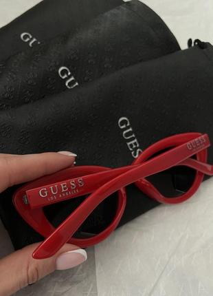 Солнцезащитные очки guess