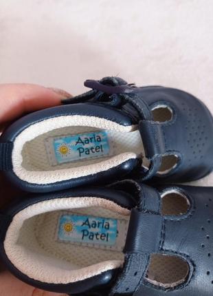 Тапочки-сандали от бренда start-rite.7 фото