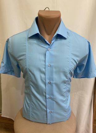 Рубашка бирюзовая, более броский размер l.