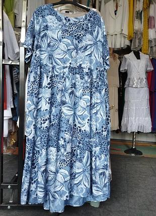 Плаття з квітковим малюнком і великого розміру