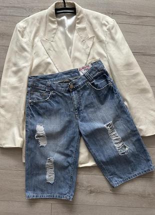 Шорты бермуды джинсовые с рваностями