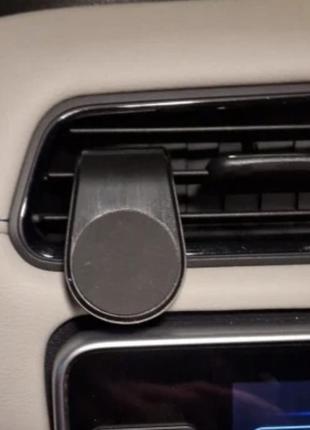 Магнитный держатель для телефона в автомобиль6 фото