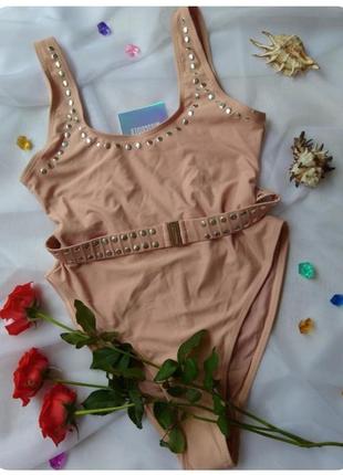 Пудровый отрядный купальник с заклепками missguided5 фото