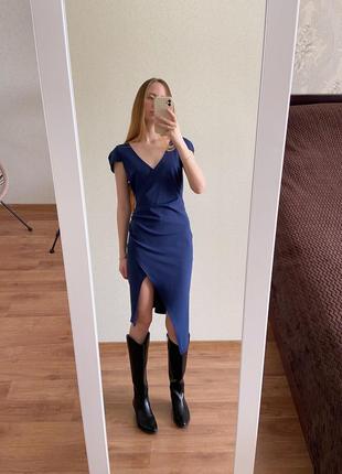 Темно синя сукня довжини міді8 фото