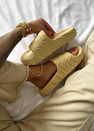 Тапки adilette slide beige тапочки2 фото