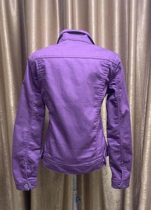 Джинсовая куртка gina цвета марсала, размер 384 фото