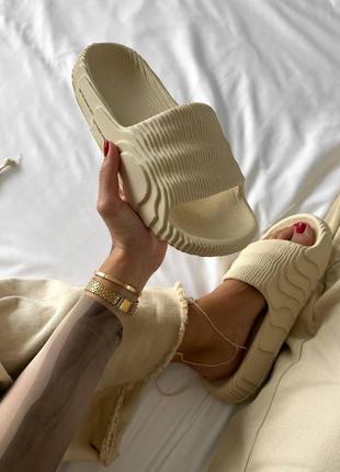 Тапки adilette slide beige тапочки8 фото