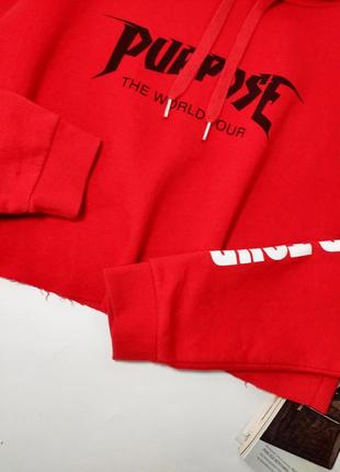 Світшот жіноче худі укорочена червоного кольору з написами в стилі оверсайз від бренду divided justin bieber s m4 фото