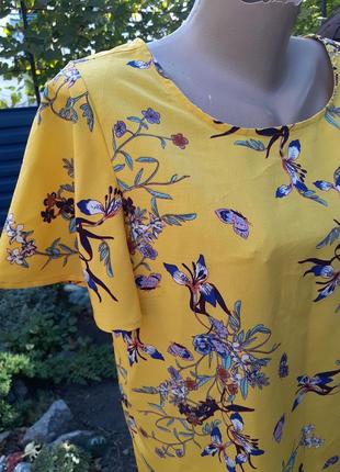 Яркая желтая блуза с оригинальной спинкой от primark2 фото