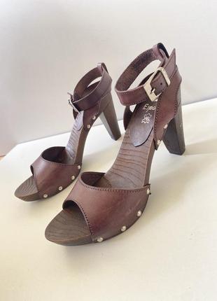 Босоножки 39 размера