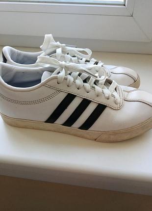 Кроссовки adidas
