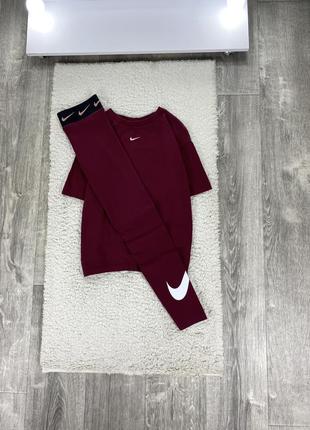 Спортивный костюм nike swoosh