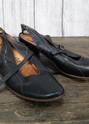 Туфли стильные think, кожаные