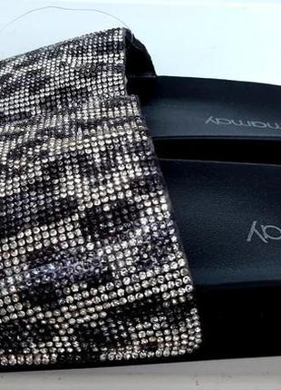 Шлепанцы со стразами yamamay.