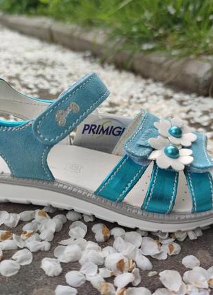 Новые кожаные босоножки (сандалии) primigi. италия