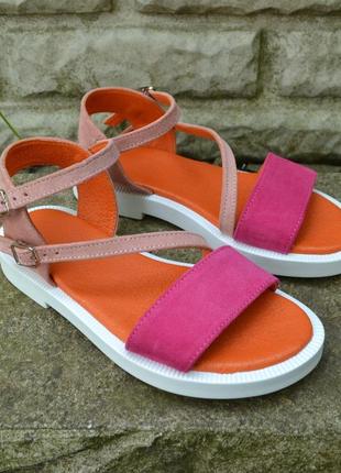 Босоніжки колір на вибір