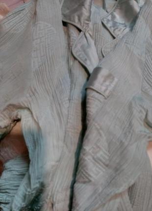 Шелковый халат мятного цвета7 фото
