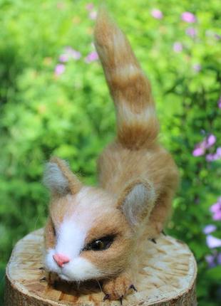Котик валёная игрушка интерьерная кошка хендмейд игрушка валая из шерсти сувенир подарок кот украшение ручной работы8 фото