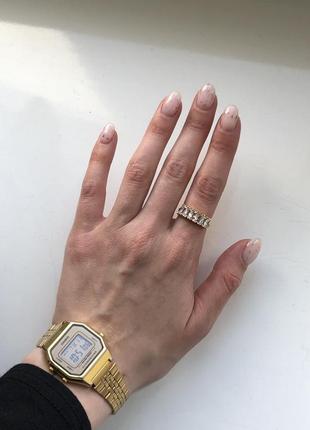 Невероятное золотое кольцо с камушками тренд 2023 (позолота 18k)2 фото