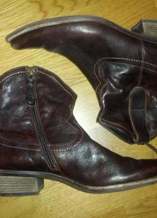 Супер мягкие кожаные полусапоги,рaul green 39разм.австрия