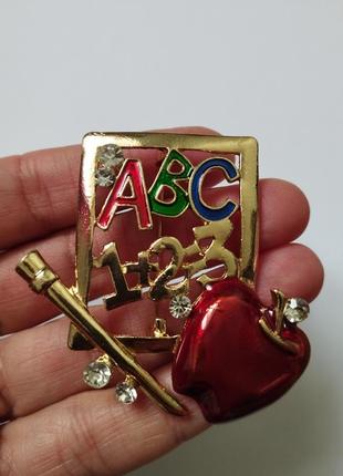 Брошка для вчителя вчительки