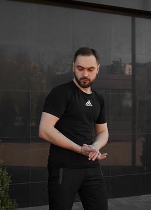 Футболка adidas