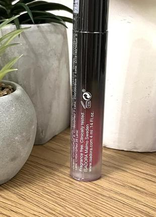 Оригинальник isadora velvet comfort liquid lipstick жидкая помада 58 berry blush оригинал лежанка помада3 фото