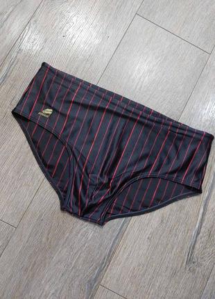 48/l,германия! стильные черные в узкую полоску плавки новые