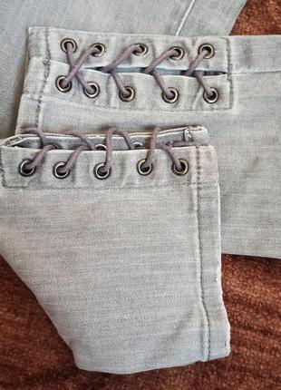 Серые женские джинсы7 фото