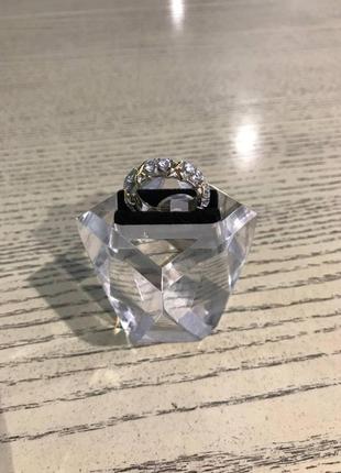 Брендовое кольцо