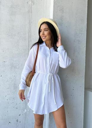 Стильное классическое классное красивое хорошенькое удобное модное трендовое простое платье белоснежное бежевое