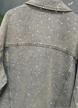 Джинсовая куртка со стразами4 фото
