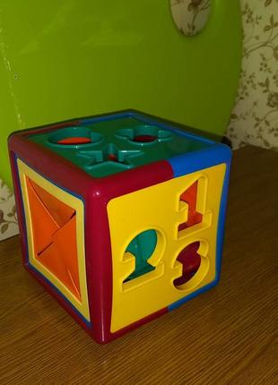 Кубик розвиваюча іграшка для моторики сортер  + дерев'яні пазли
