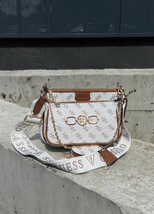 Жіноча сумка гесс біла guess pochette multi white/brown