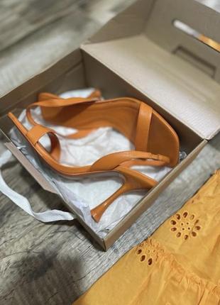 Босоніжки zara 38 розмір