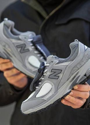 Чоловічі кросівки new balance у світло-сірому кольорі,стильні спортивні кросівки на кожен день